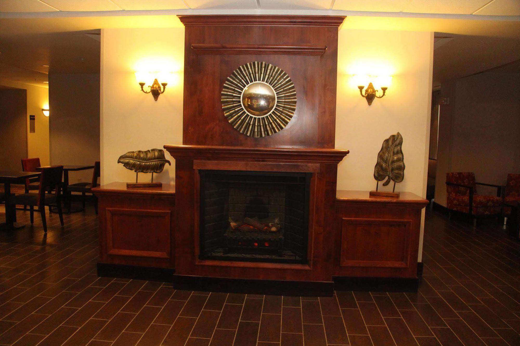 Hampton Inn Rawlins Bagian luar foto